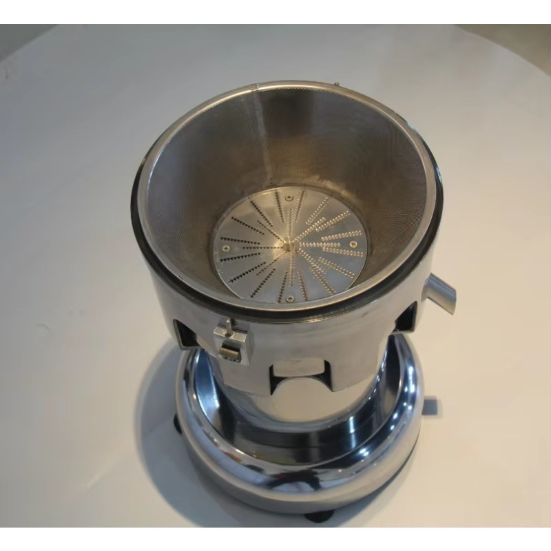 業務用電動低温圧搾式ジューサー。ニンジンや柑橘類などの果物を - Electric Slow Juicer Cold Press のレビューと価格